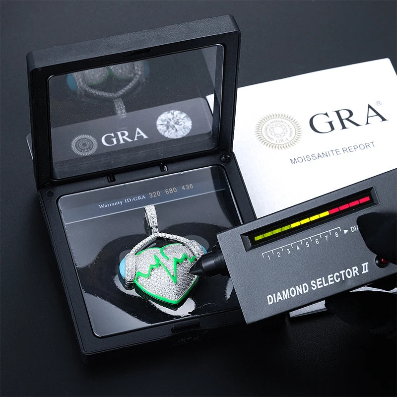 New Moissanite Glowing Heart With Earphone Pendant Necklace Iced Out S925 Silver D VVS Moissanite Hip Hop Fine Jewelry Gifts